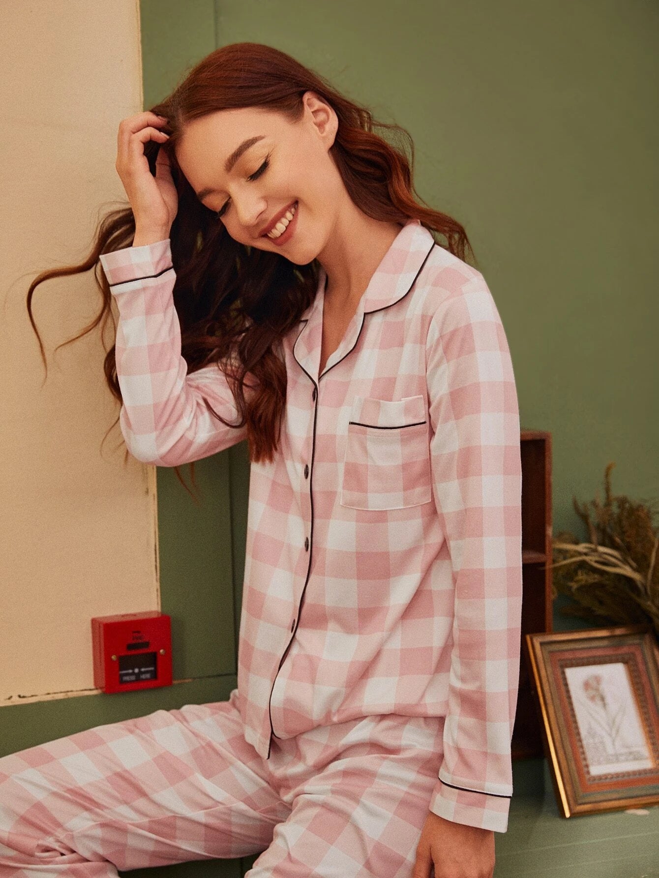 Pijama Feminino Xadrez Rosa com Manga Longa – Conforto e Estilo Nelima