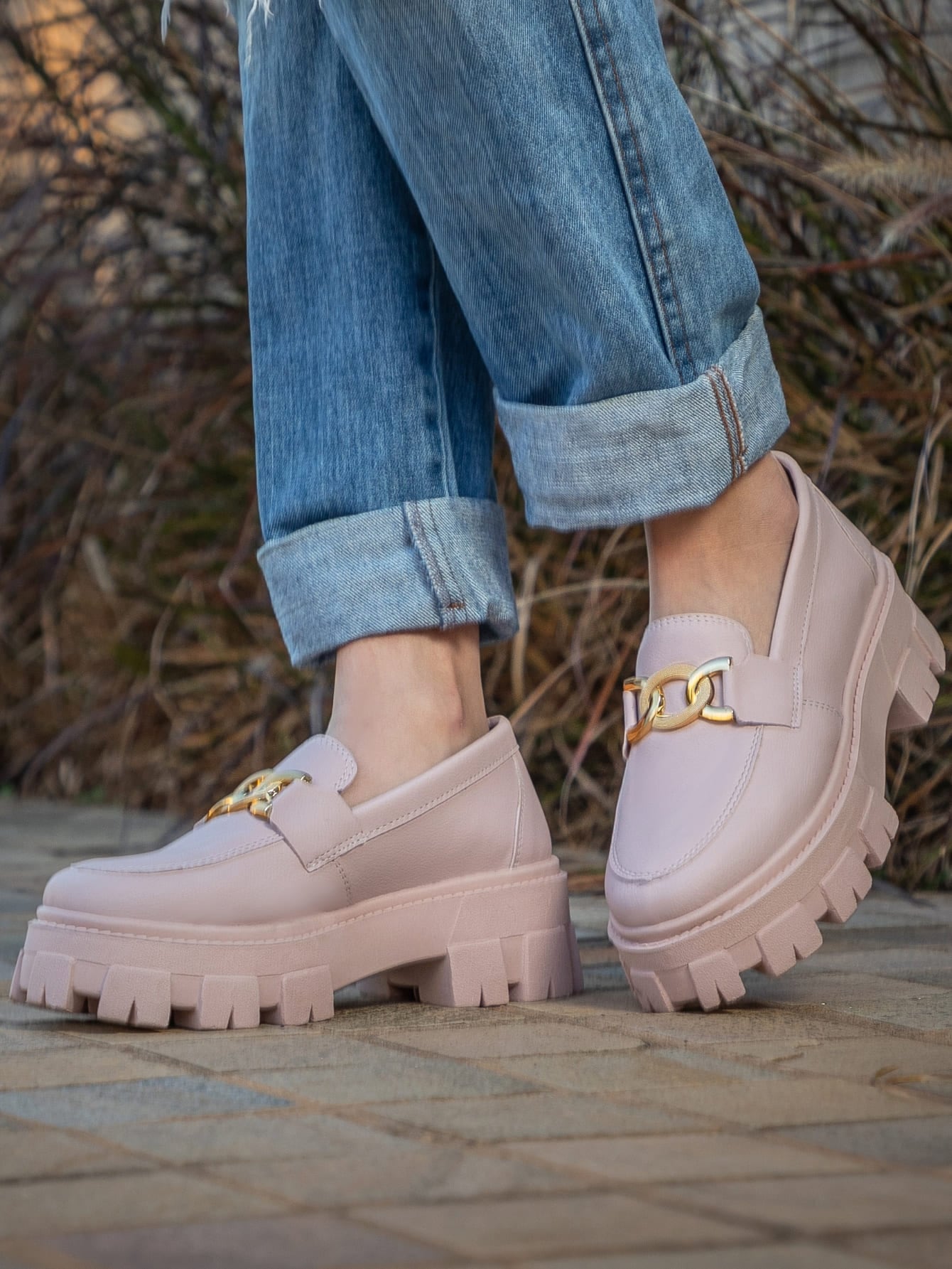 GuGi Mocassim Tratorado Blogueira Feminino Sapato Com Metal Dourado GuGi Com Solado Alto Leve Plataforma 403-GG