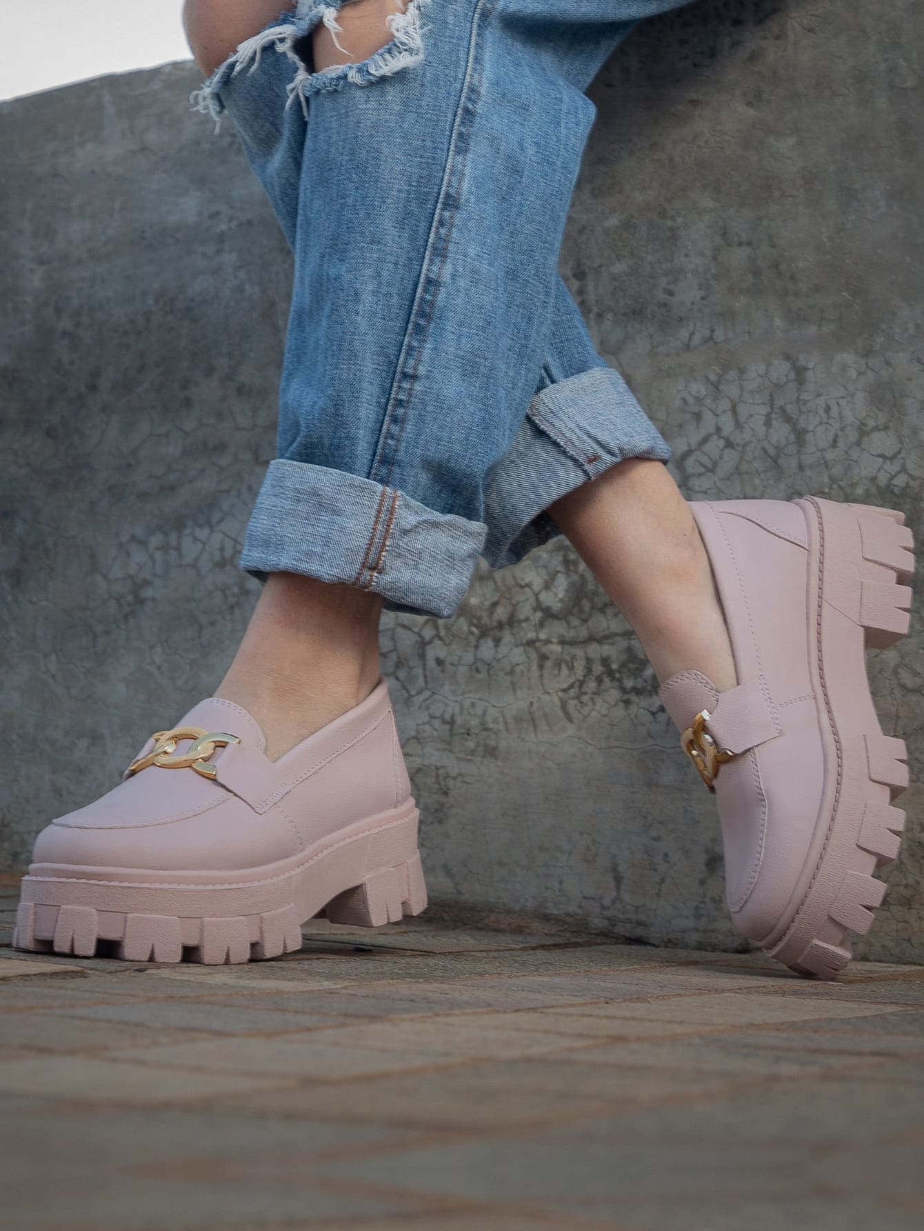 GuGi Mocassim Tratorado Blogueira Feminino Sapato Com Metal Dourado GuGi Com Solado Alto Leve Plataforma 403-GG