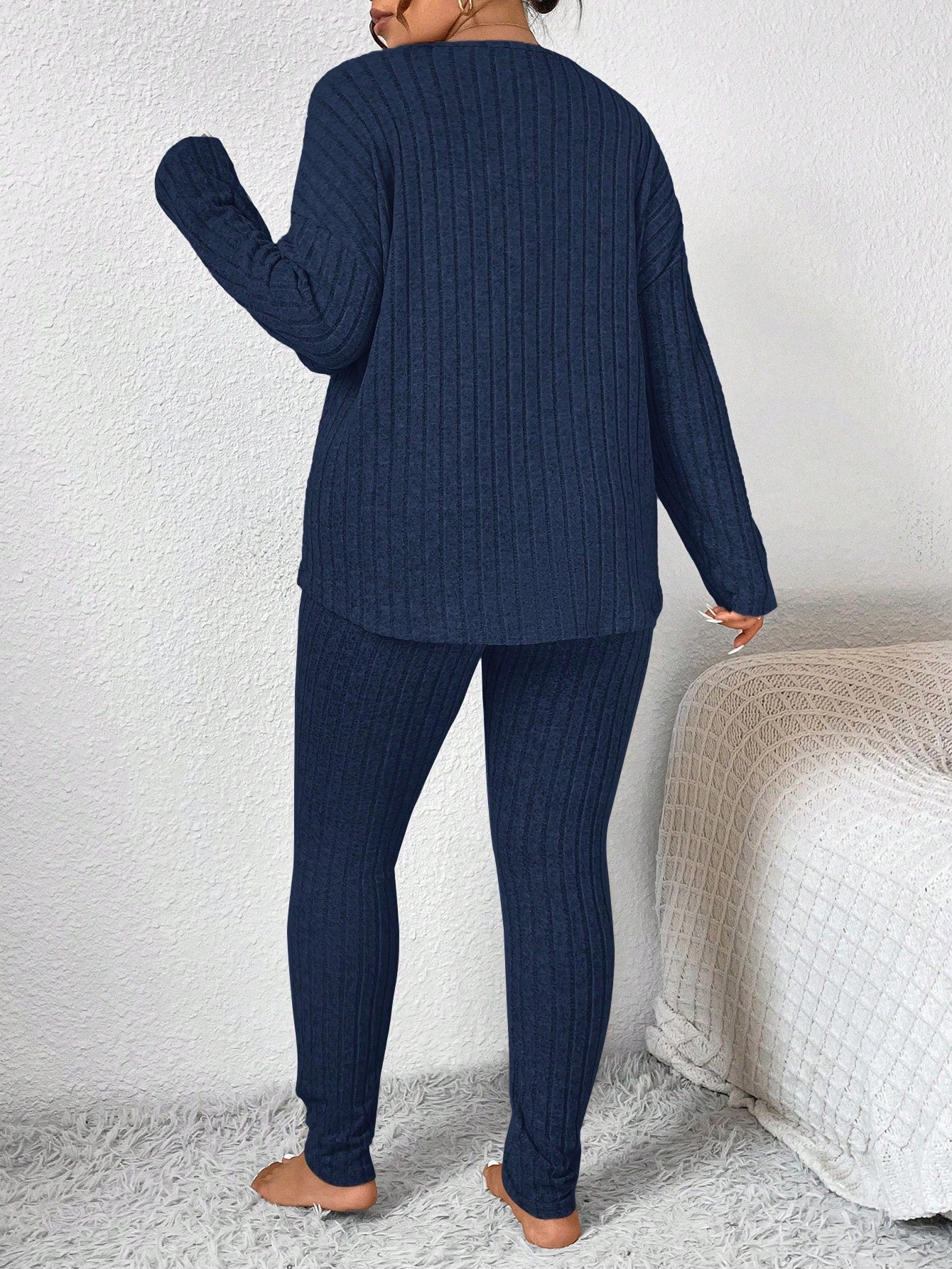 SHEIN Frenchy Conjunto de Roupas Femininas de Outono, Volta às Aulas, Treino, Conjunto Minimalista Simples, Legging de Textura Apertada e Conjunto de Top de Manga Longa, Conjunto de Duas Peças Tamanhos Grandes para Mulheres