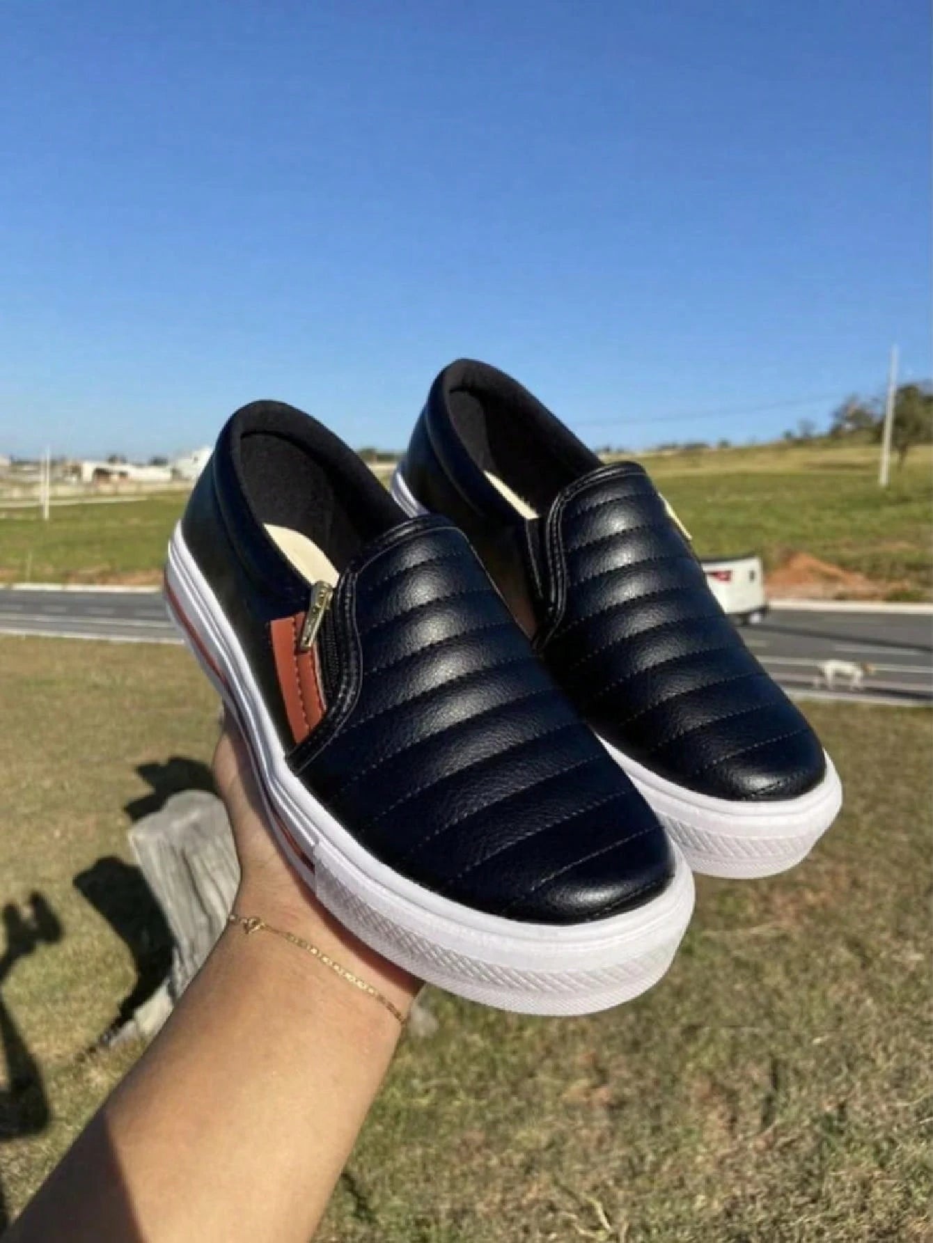Tênis Slip On Confortável Para Passeio