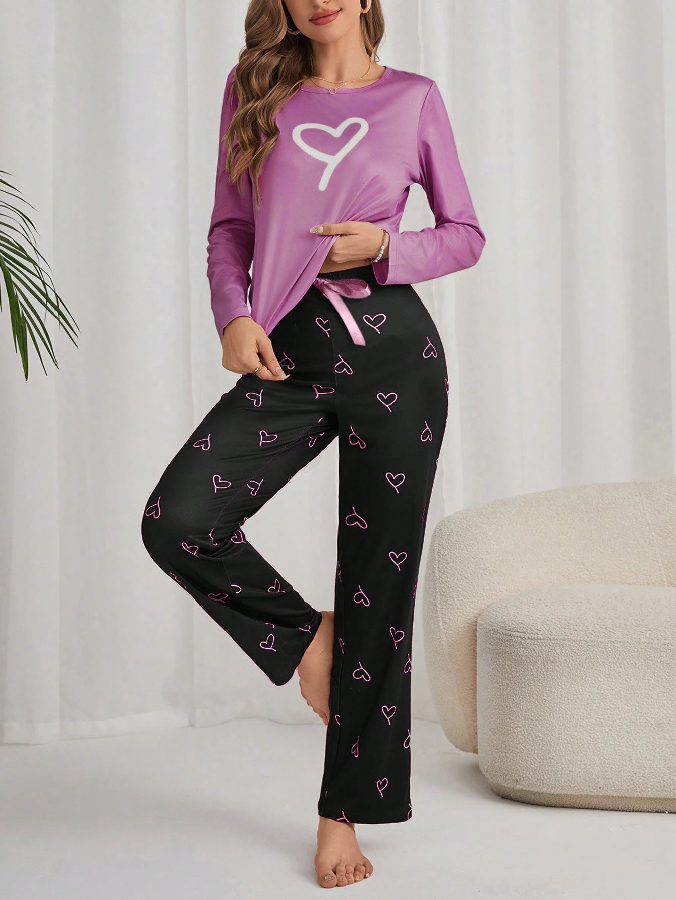 Conjunto de Pijama Feminino com Estampa de Coração, Manga Longa e Calça
