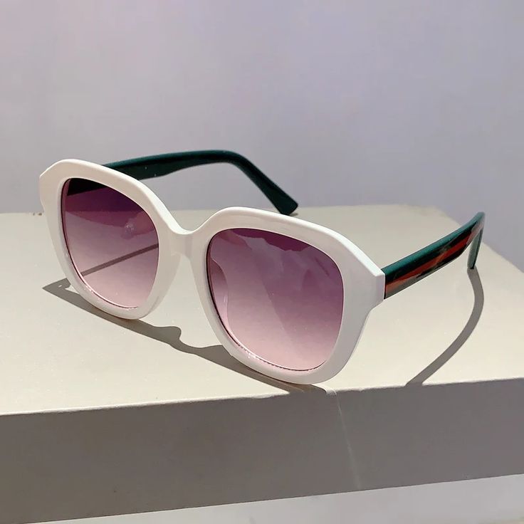 Óculos de Sol Retrô Oversized Feminino - Le Belle