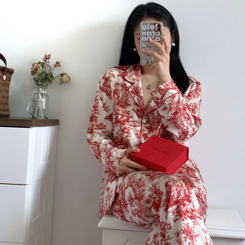 Conjunto de Pijama Feminino Floral Vermelho em Cetim - Nelima