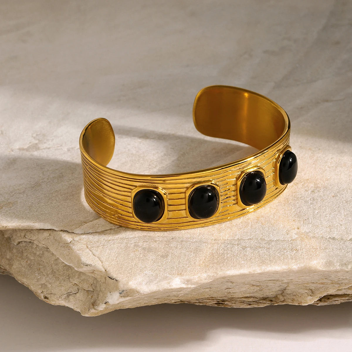 Pulseira Cuff Geométrica Dourada - Le Belle