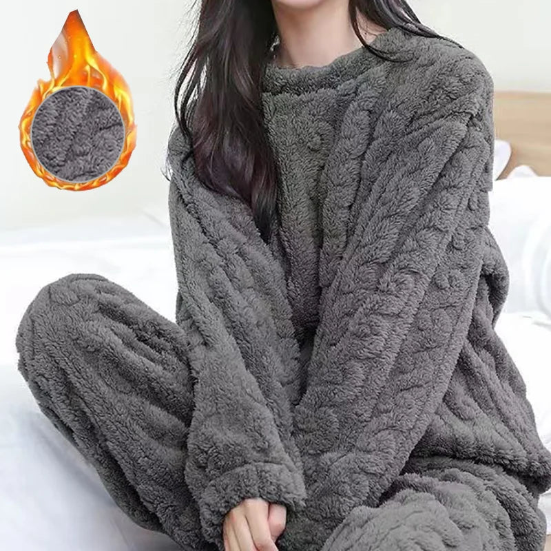 Conjunto de Pijama de Veludo duas Peças para Mulheres - Nelima