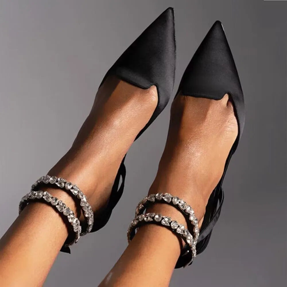 Sandália Feminina Luxuosa com detalhe em Strass - Le Belle