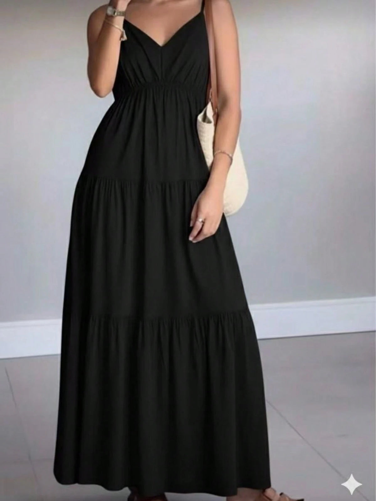 Vestido Longo Preto Feminino com Alças Finas – Elegância do M ao GG