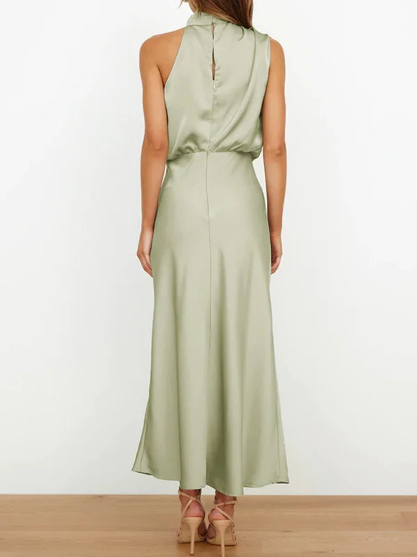 Vestido de Cetim Longo com Decote Halter - Nelima
