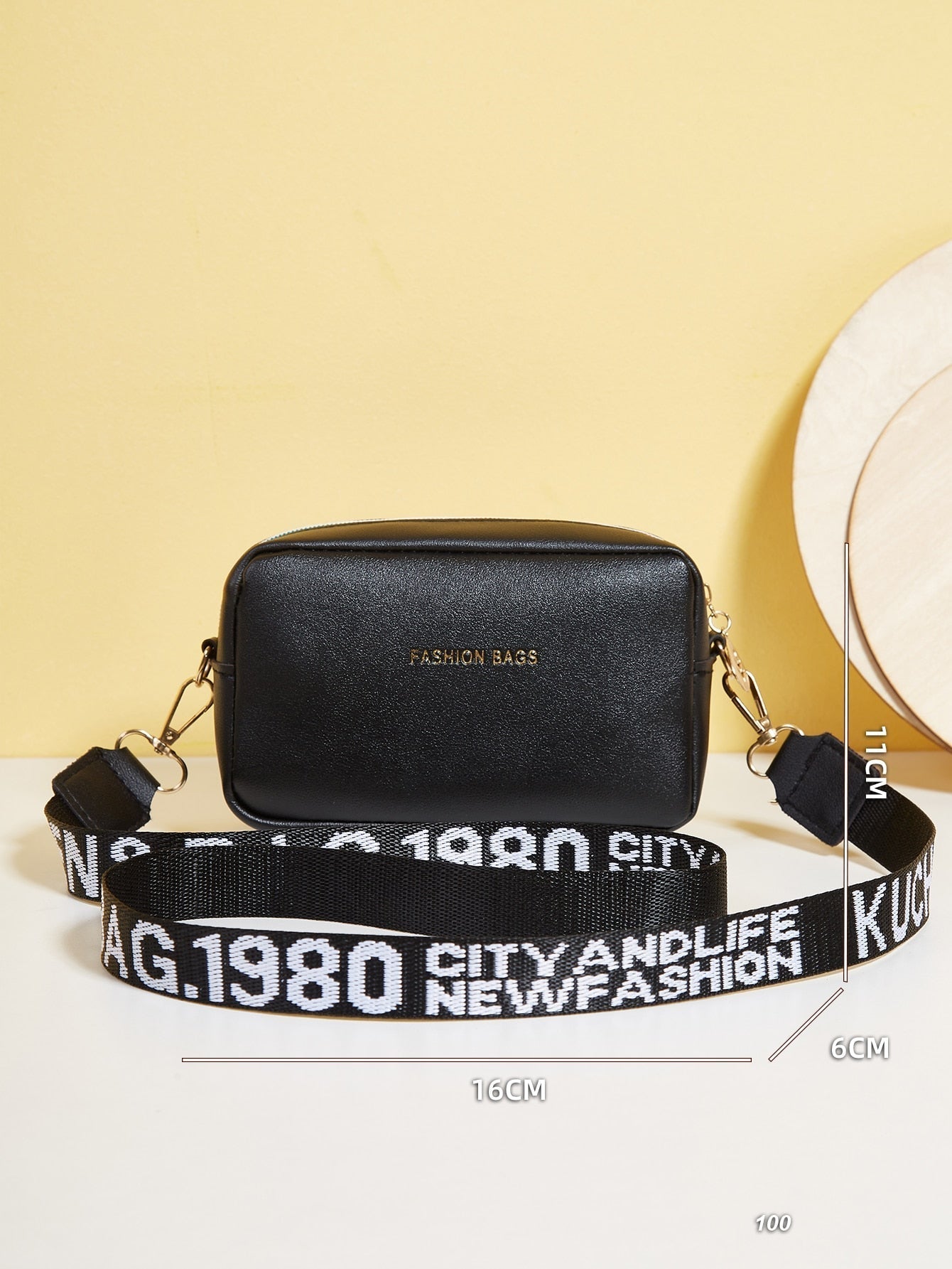 Mini Bolsa Elegante em Couro PU com Estampa de Letras - Le Belle