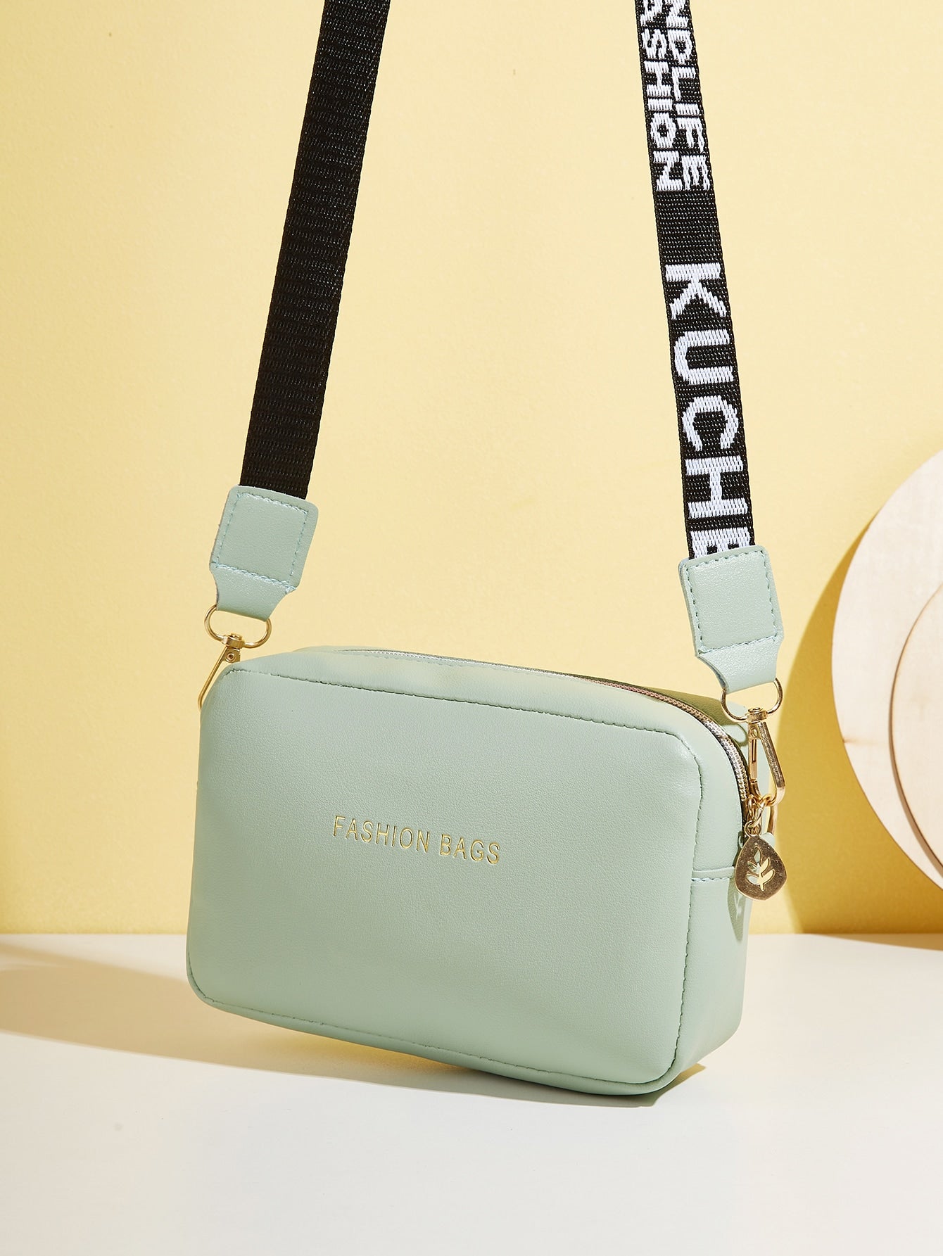 Mini Bolsa Elegante em Couro PU com Estampa de Letras - Le Belle