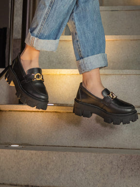 GuGi Mocassim Tratorado Blogueira Feminino Sapato Com Metal Dourado GuGi Com Solado Alto Leve Plataforma 403-GG