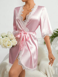 Robe de Cetim Rosa com Renda – Elegância e Conforto Nelima Moda