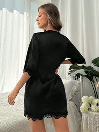 Robe de Cetim Preto com Renda – Sofisticação e Conforto Nelima Moda