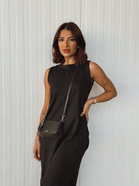 Vestido Feminino Longo Preto em Algodão Fio 30.1 com Gola Diagonal – Nelima