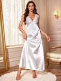 CAMISOLA BABYDOLL LONGO EM CETIM COM RENDA E COSTAS NUAS