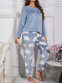 SHEIN Conjunto de Pijama Flanelado Bordado de Cílios de Manga Longa Fofo, Roupas de Outono e Inverno, Confortável