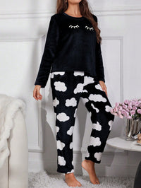 SHEIN Conjunto de Pijama Flanelado Bordado de Cílios de Manga Longa Fofo, Roupas de Outono e Inverno, Confortável