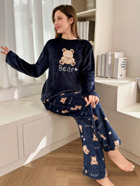 SHEIN 2 Peças Conjunto de Pijama Longo Felpudo com Bordado de Urso de Pelúcia Feminino, Outono/Inverno, Roupas de Outono e Inverno, Aconchegante