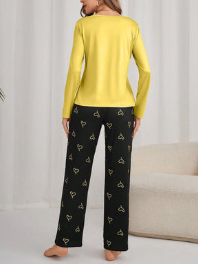 Conjunto de Pijama Feminino com Estampa de Coração, Manga Longa e Calça