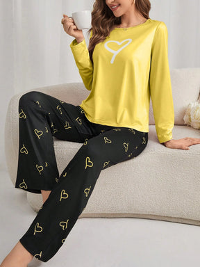 Conjunto de Pijama Feminino com Estampa de Coração, Manga Longa e Calça
