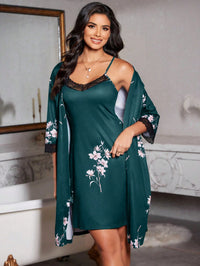 LuxeNights 2 Peças Conjunto: Camisola Noturna e Robe com Estampa de Retalhos de Renda
