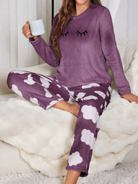 SHEIN Conjunto de Pijama Flanelado Bordado de Cílios de Manga Longa Fofo, Roupas de Outono e Inverno, Confortável