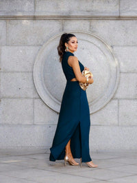 Vestido Longo Elegante com Vazado e Gola Alta - Nelima