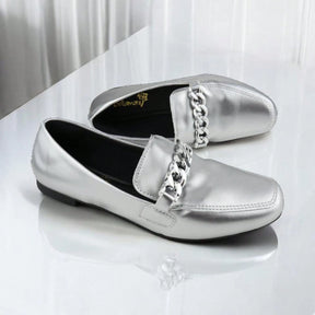 Sapato Mocassim Feminino Bico Quadrado Detalhe Corrente Confortável