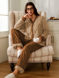 Doze Lane Conjunto de Pijama Feminino de Manga Longa com Abertura Frontal em Bloco de Cores de Jacquard Aveludado, Roupas de Inverno Fofas e Confortáveis