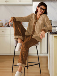 Doze Lane Conjunto de Pijama Feminino de Manga Longa com Abertura Frontal em Bloco de Cores de Jacquard Aveludado, Roupas de Inverno Fofas e Confortáveis