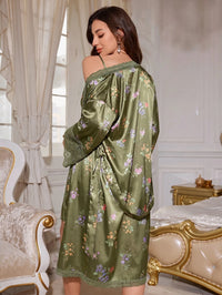 LuxeNights Conjunto de Vestido Camisole e Robe com Patchwork de Renda, Seda Sintética e Estampa Floral