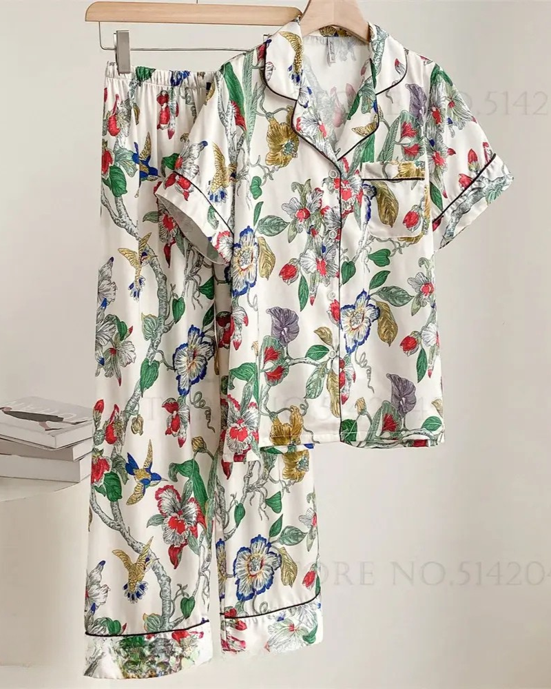 Conjunto de Pijama Feminino Floral Verde em Cetim - Nelima