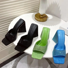 Mule Elegante com Cristais - Nelima