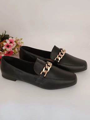 Sapato Mocassim Feminino Bico Quadrado Detalhe Corrente Confortável