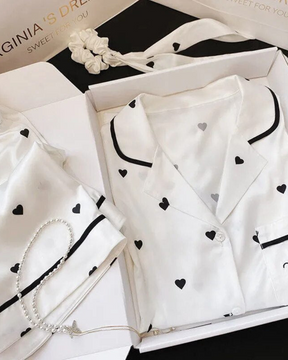 Conjunto de Pijama Loungewear Feminino de Seda Satinada com Renda e Cardigan de Lapela - Nelima