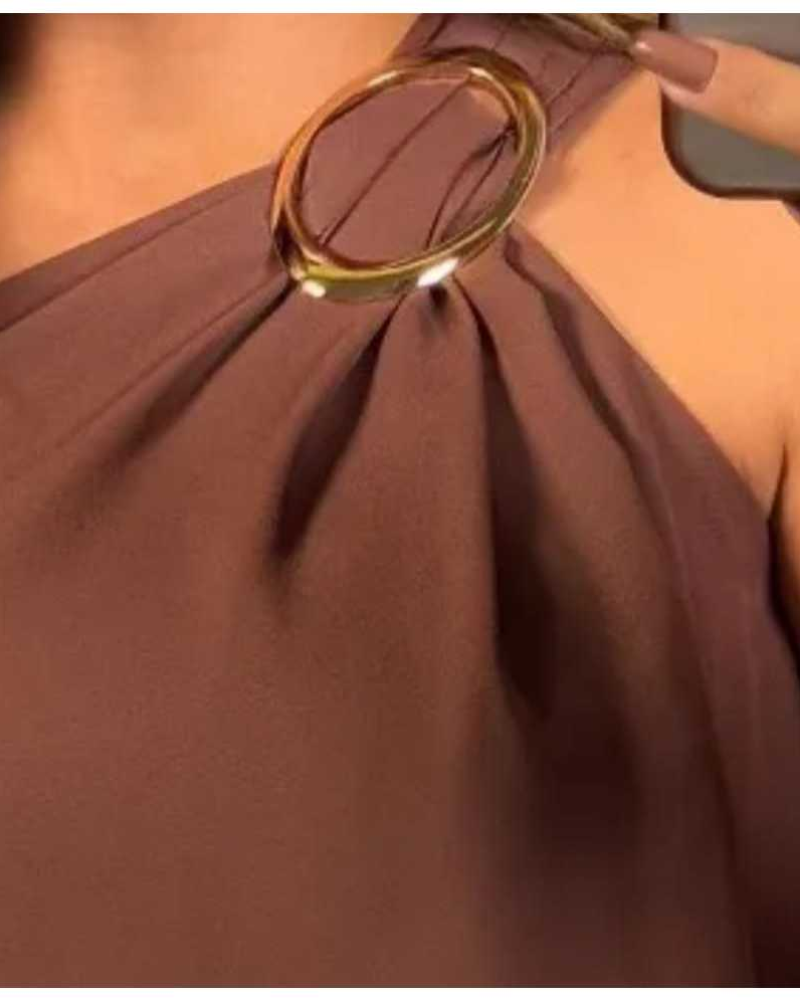 Blusa de Um Ombro Só com Fivela Dourada - Nelima