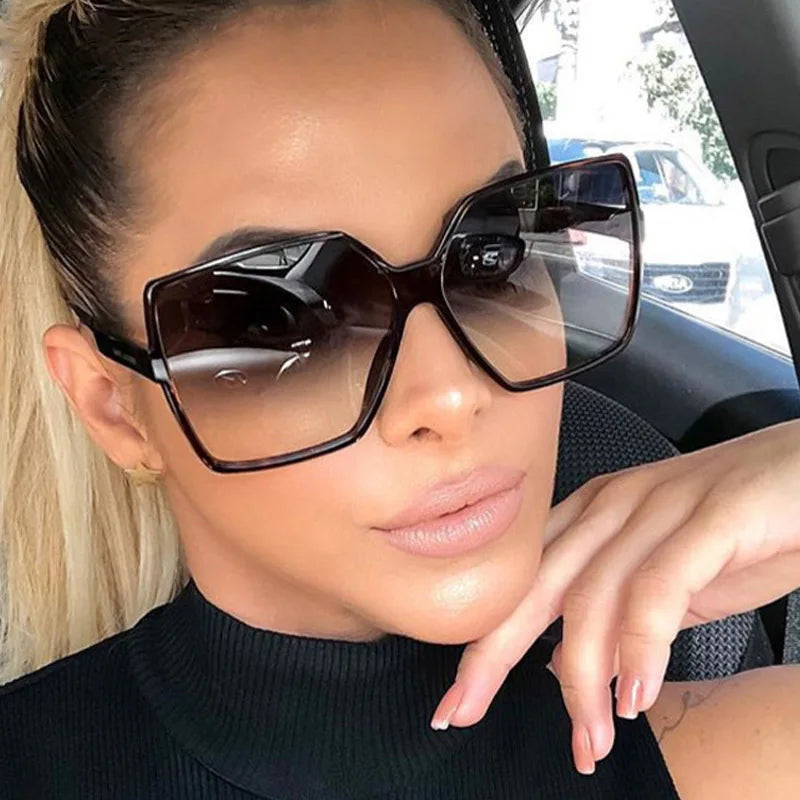 Óculos de Sol Unissex Estilo Oversized com Lentes Gradientes - Le Belle