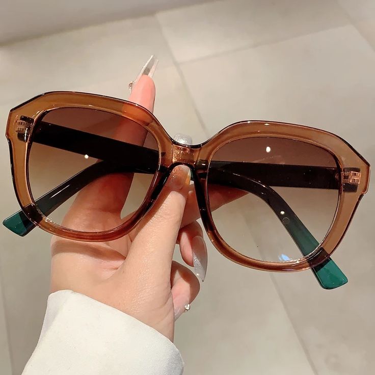 Óculos de Sol Retrô Oversized Feminino - Le Belle