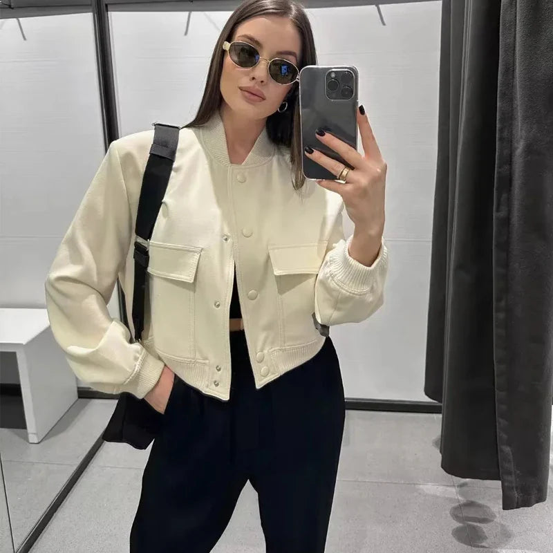 Jaqueta Feminina com Bolsos e Abertura frontal - Nelima