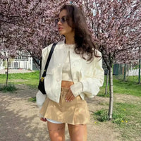 Jaqueta Feminina com Bolsos e Abertura frontal - Nelima