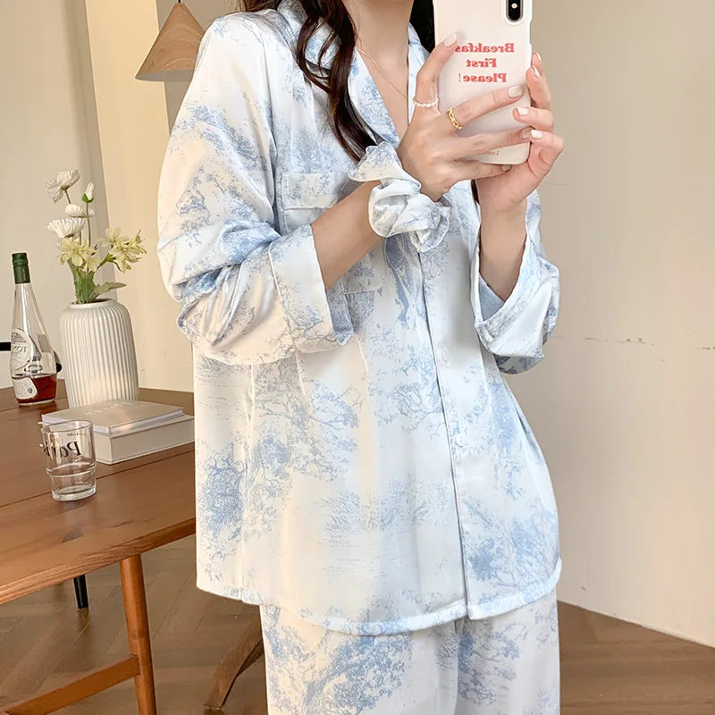 Conjunto de Pijama Feminino em Cetim - Estampa Floral Vintage - Nelima