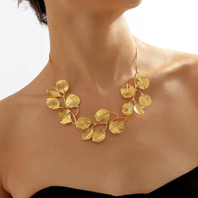 Colar Vintage Folhas Douradas - Le Belle