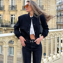 Jaqueta Feminina com Bolsos e Abertura frontal - Nelima