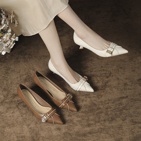 Sapato Scarpin Feminino em Couro Genuíno com Salto Stiletto - Nelima