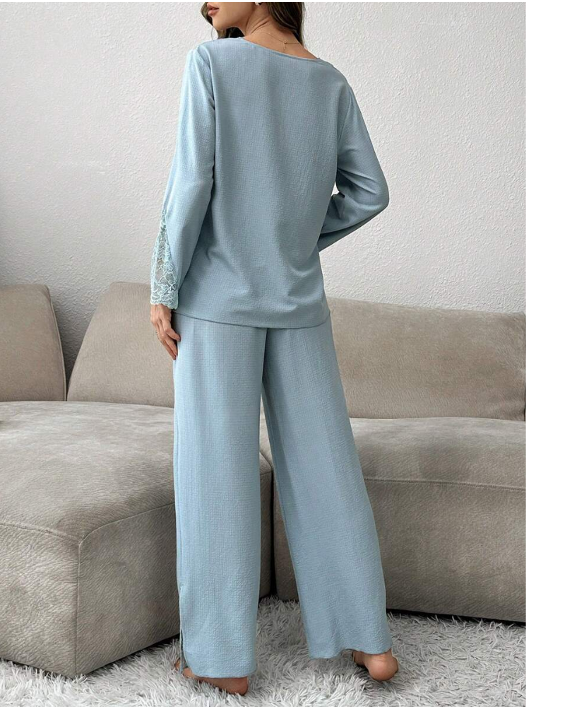 Conjunto Feminino de Pijama com Renda e Botões - Nelima