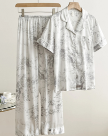 Conjunto de Pijama Feminino em Cetim - Estampa Floral Vintage - Nelima