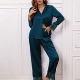 Conjunto de Pijama Elegante em Cetim com Renda - Nelima