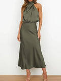 Vestido de Cetim Longo com Decote Halter - Nelima