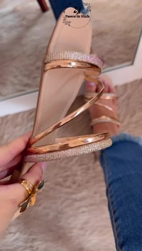 SANDÁLIA FEMININA ROSE CONFORTÁVEL RASTEIRINHA COM TIRAS BRILHANTES ELEGANTE